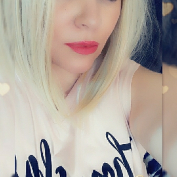 New stuff coming soon!! Woman's, Children's, shoes, home goods, skincare etc. - Picture 10 of 12